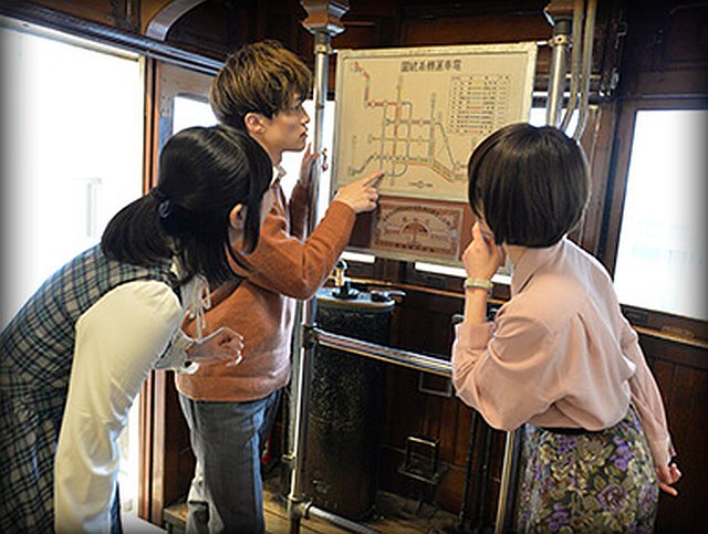 Musíte zastavit rozjetý vlak. Nová úniková hra v Tokiu láká na devět místností! 3