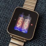 Retro futuristické hodinky Nixie Tube Watch připomenou sovětskou éru 3