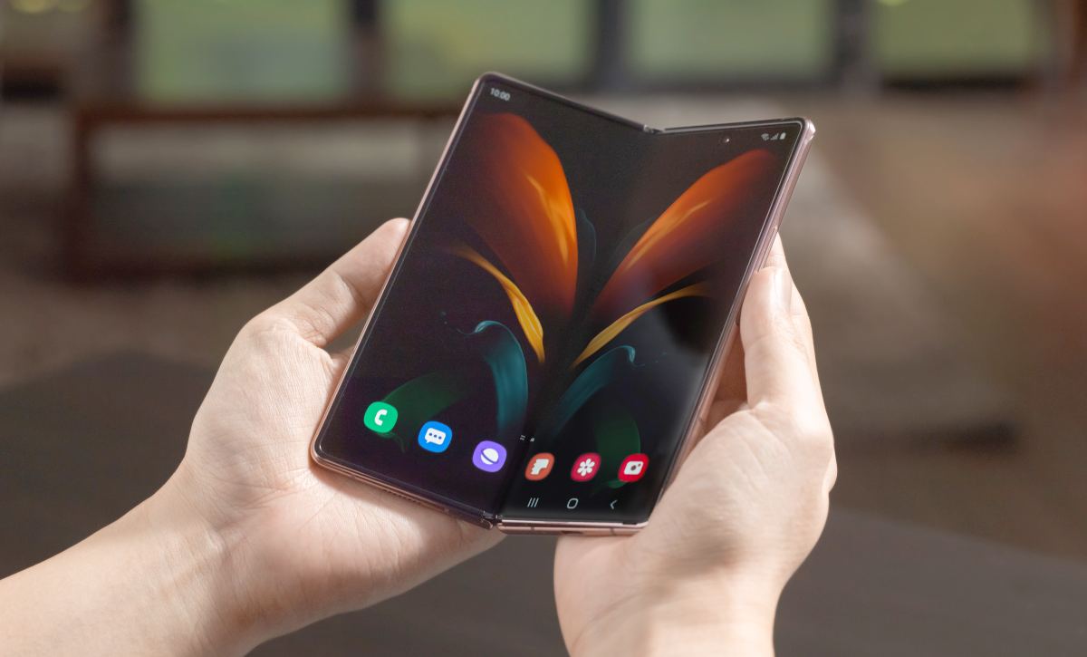 Rozbijte prasátko, Samsung představil nádherný skládací telefon Galaxy Z Fold2 5G 1