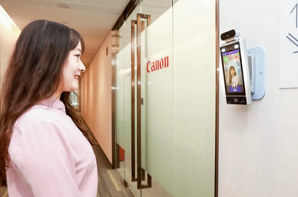 Kanceláře v Číně hlídají kamery s umělou inteligencí, pustí jen usměvavé pracovníky 2